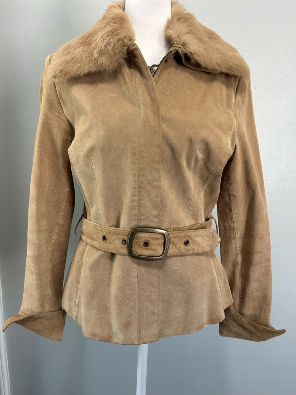 Vintage Women’s Suede Belted Jacket Coat  w removable Faux Fur Collar - Tan